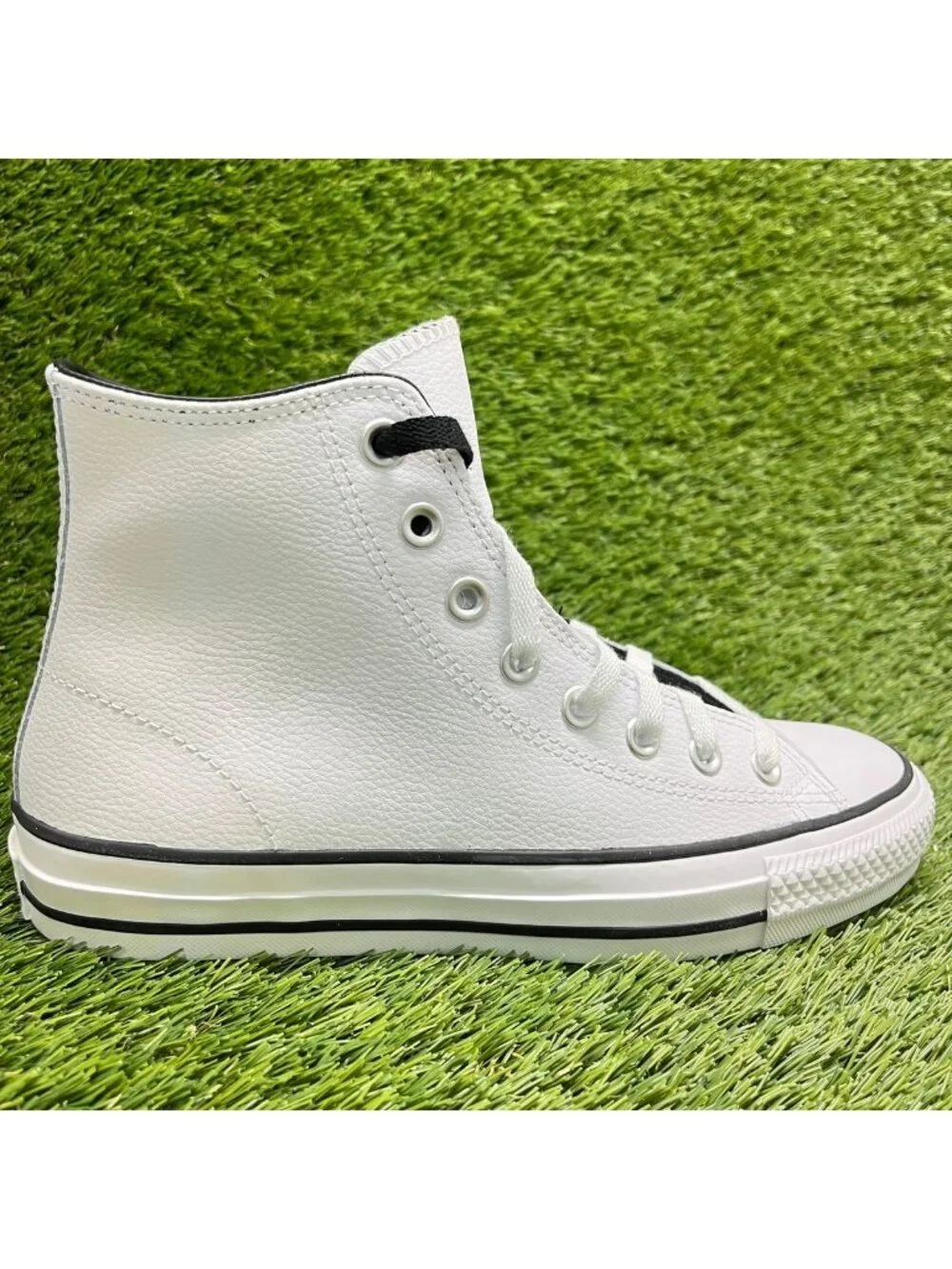 Converse Chuck Taylor All Star Womens Size 9 Men 7 White Athletic Shoes Sneakers